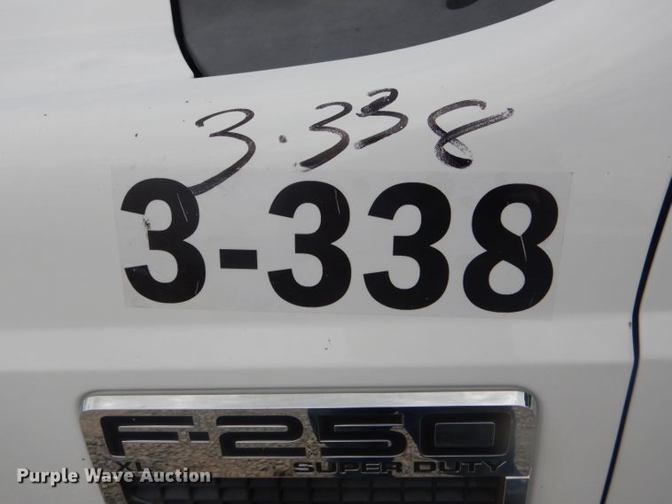 image for item DF3155 2006 Ford F250 Super Duty XL  pickup truck