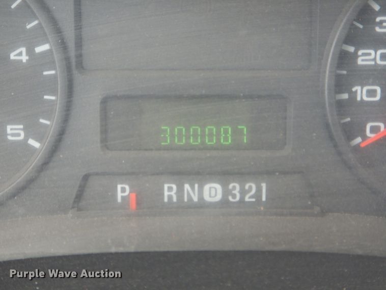 image for item DF3156 2006 Ford F350 Super Duty XL  Crew Cab pickup truck