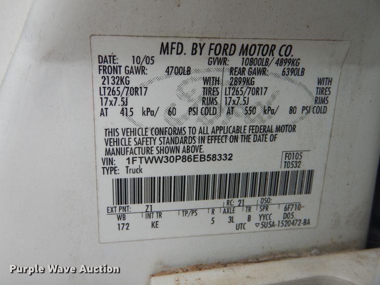 image for item DF3156 2006 Ford F350 Super Duty XL  Crew Cab pickup truck