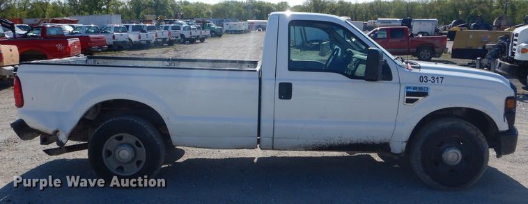 image for item DF3157 2009 Ford F250 Super Duty XL  pickup truck