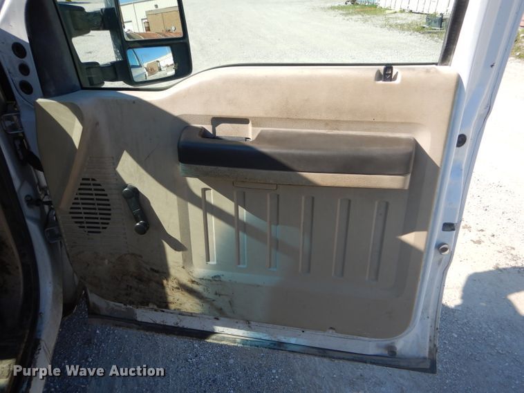 image for item DF3157 2009 Ford F250 Super Duty XL  pickup truck