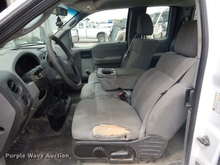 image for item DF3160 2006 Ford F150 XL  SuperCab pickup truck