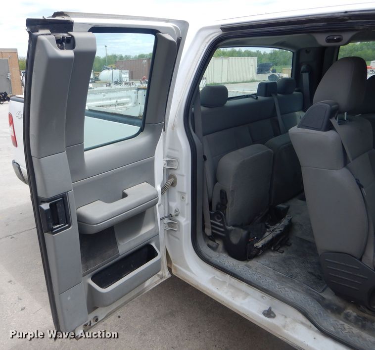image for item DF3160 2006 Ford F150 XL  SuperCab pickup truck