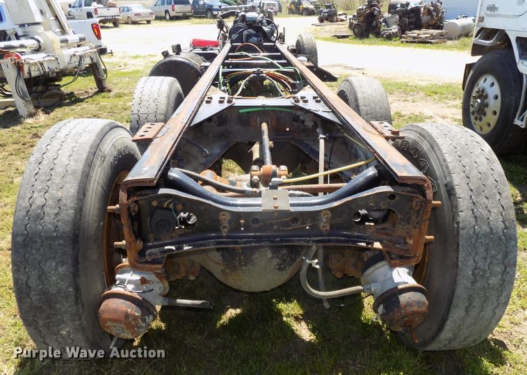 image for item DG2575 International 4700 truck chassis