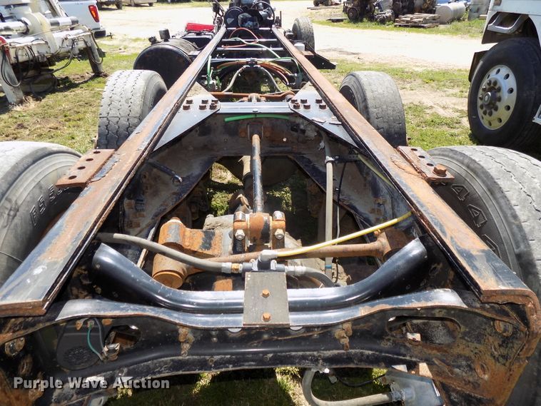 image for item DG2575 International 4700 truck chassis