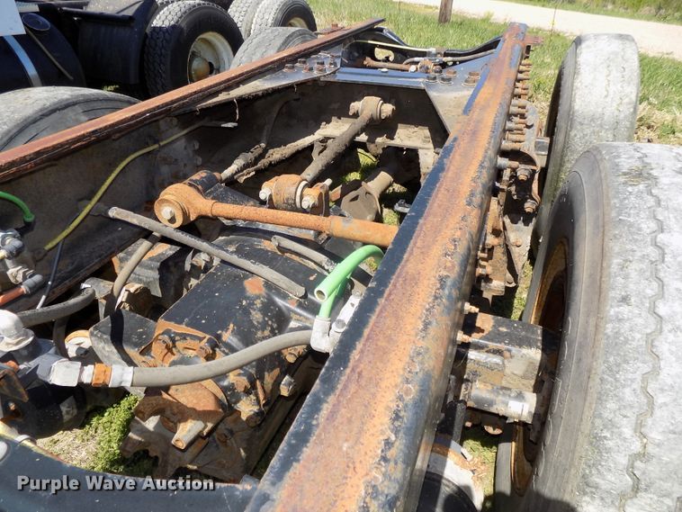 image for item DG2575 International 4700 truck chassis