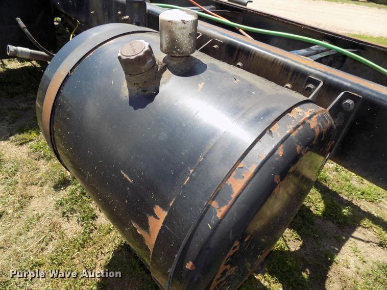 image for item DG2575 International 4700 truck chassis