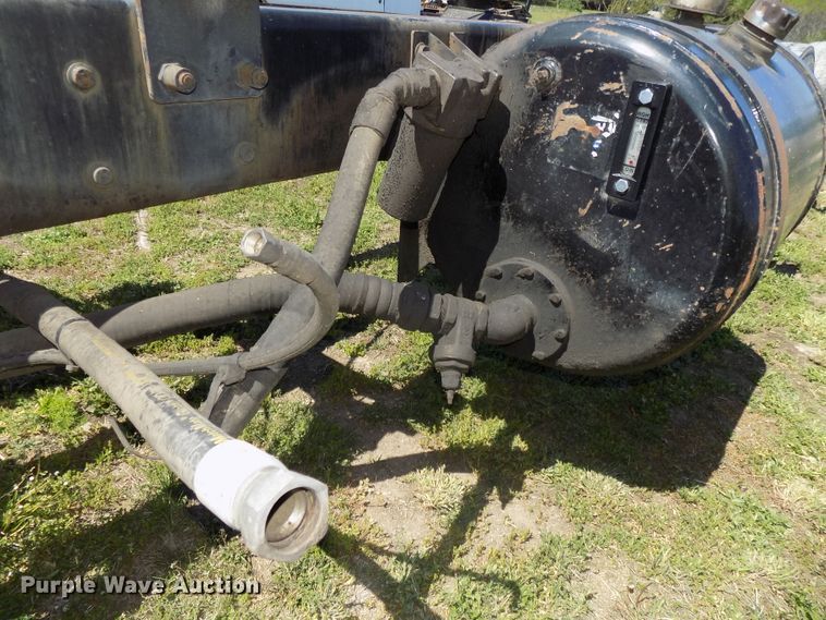 image for item DG2575 International 4700 truck chassis