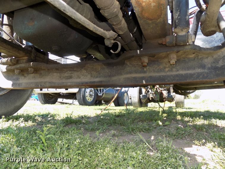 image for item DG2575 International 4700 truck chassis