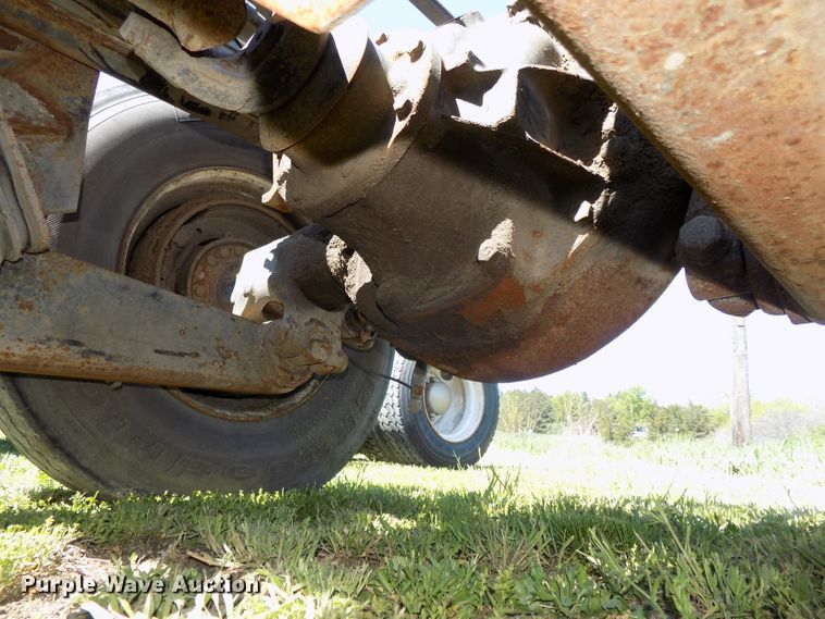 image for item DG2575 International 4700 truck chassis