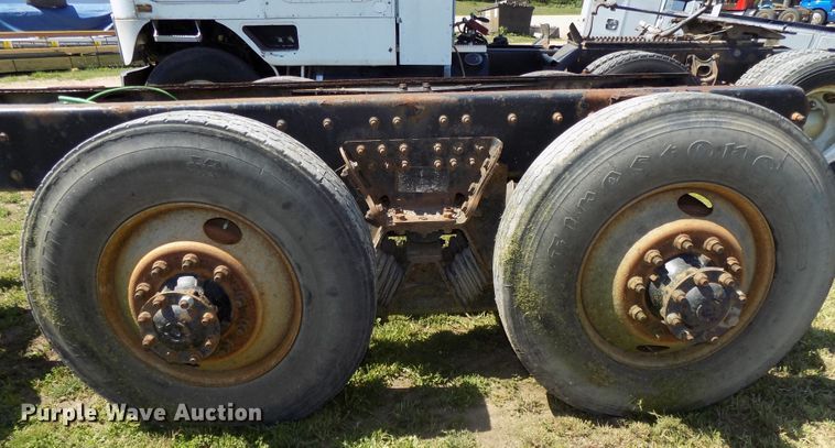 image for item DG2575 International 4700 truck chassis