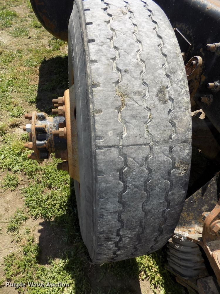 image for item DG2575 International 4700 truck chassis