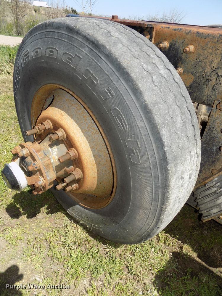 image for item DG2575 International 4700 truck chassis