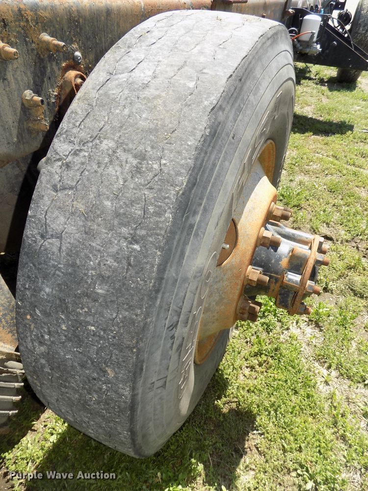 image for item DG2575 International 4700 truck chassis