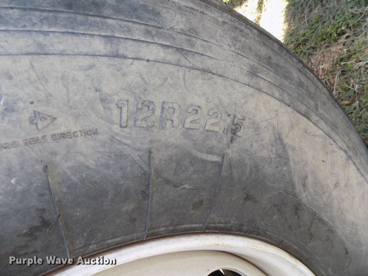 image for item DG2575 International 4700 truck chassis