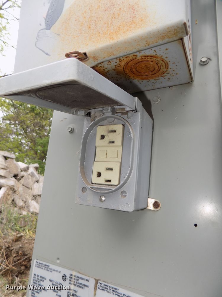 image for item DG2585 2005 Trane YCD241C4LGCA roof top air conditioner