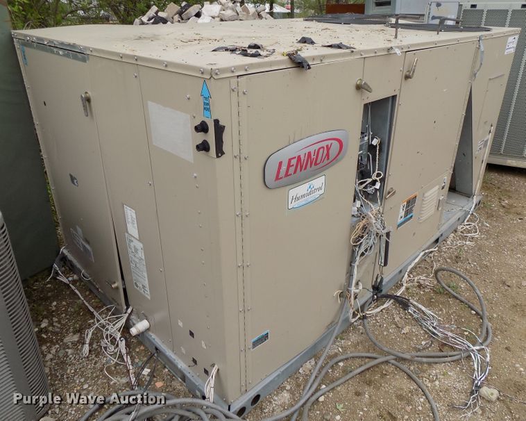 image for item DG2586 Lennox Humiditrol LGA090H2BS3G roof top air conditioner