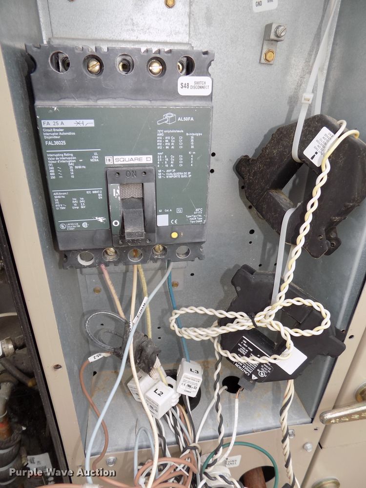 image for item DG2586 Lennox Humiditrol LGA090H2BS3G roof top air conditioner