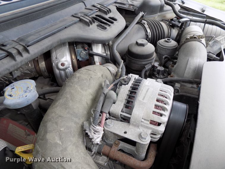 image for item DG2589 2003 Ford F250 Super Duty  utility bed pickup truck