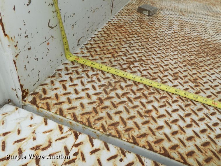 image for item DG2589 2003 Ford F250 Super Duty  utility bed pickup truck