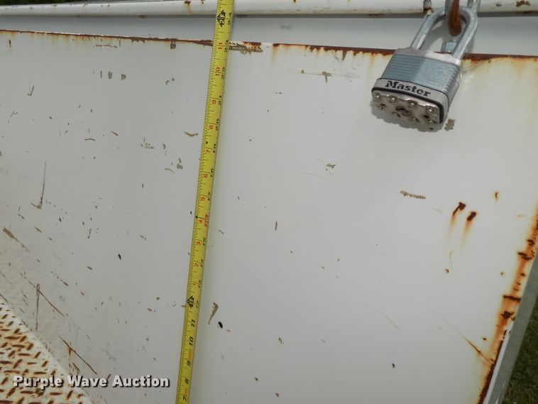 image for item DG2589 2003 Ford F250 Super Duty  utility bed pickup truck