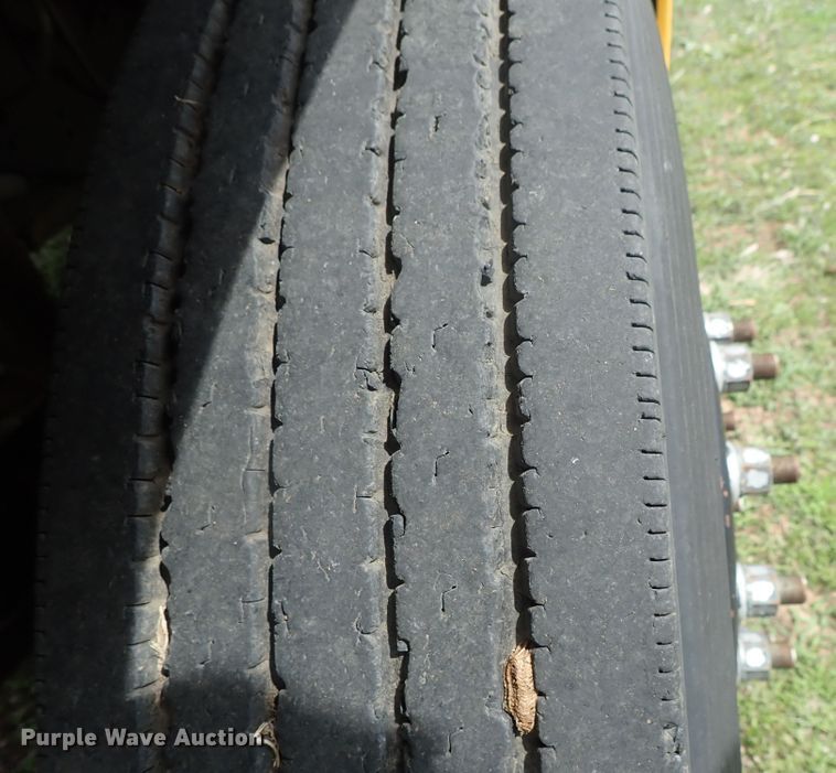 image for item DG3050 2003 Blue Bird B7 school bus