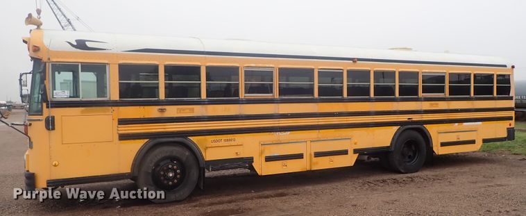 image for item DG3199 2000 Blue Bird TC2000 school bus