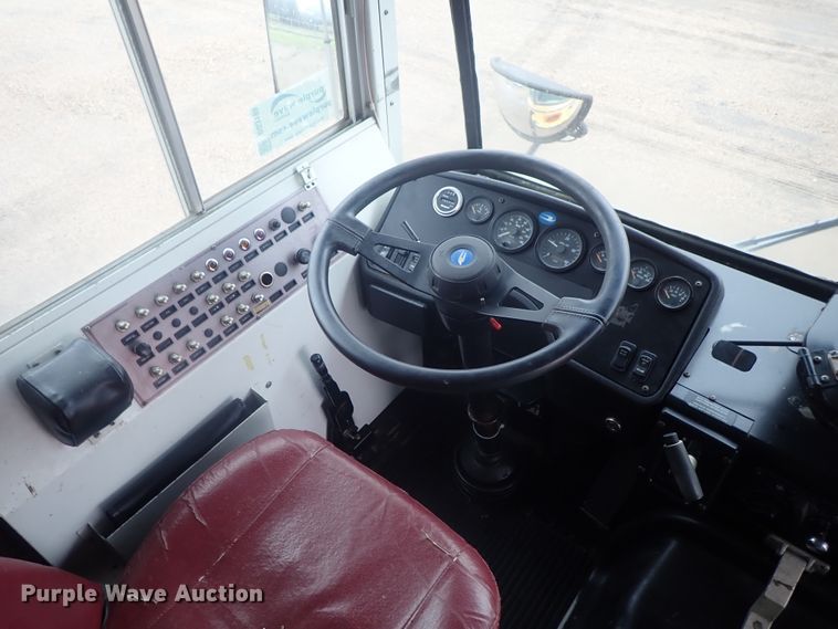 image for item DG3199 2000 Blue Bird TC2000 school bus