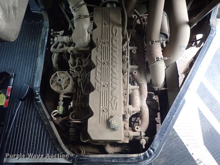 image for item DG3199 2000 Blue Bird TC2000 school bus