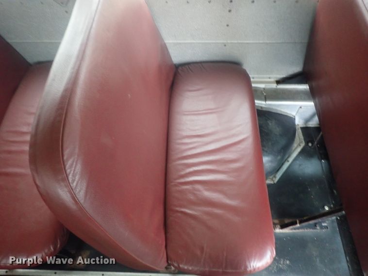 image for item DG3199 2000 Blue Bird TC2000 school bus