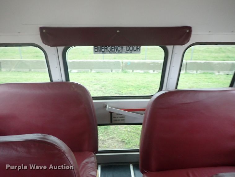 image for item DG3199 2000 Blue Bird TC2000 school bus