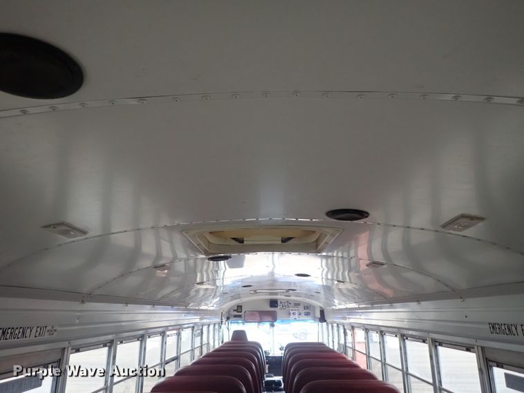 image for item DG3199 2000 Blue Bird TC2000 school bus