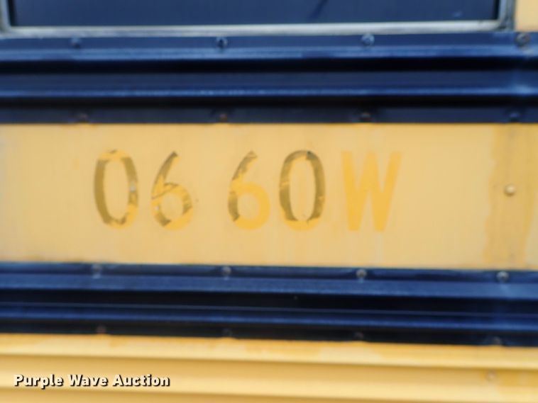 image for item DG3199 2000 Blue Bird TC2000 school bus