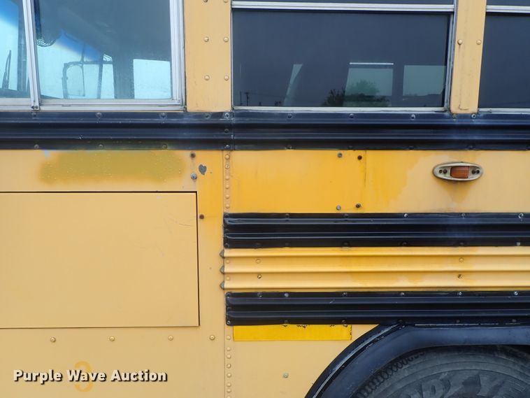 image for item DG3199 2000 Blue Bird TC2000 school bus