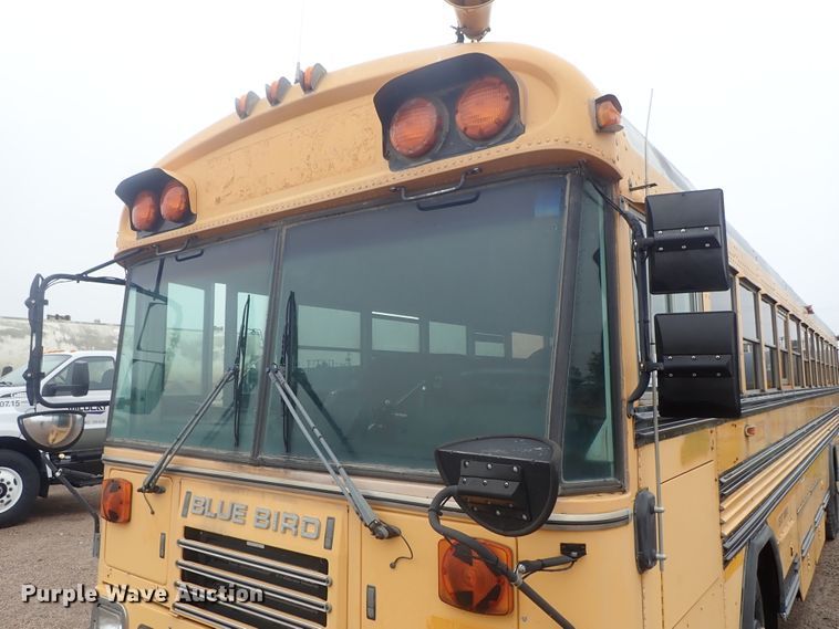 image for item DG3199 2000 Blue Bird TC2000 school bus