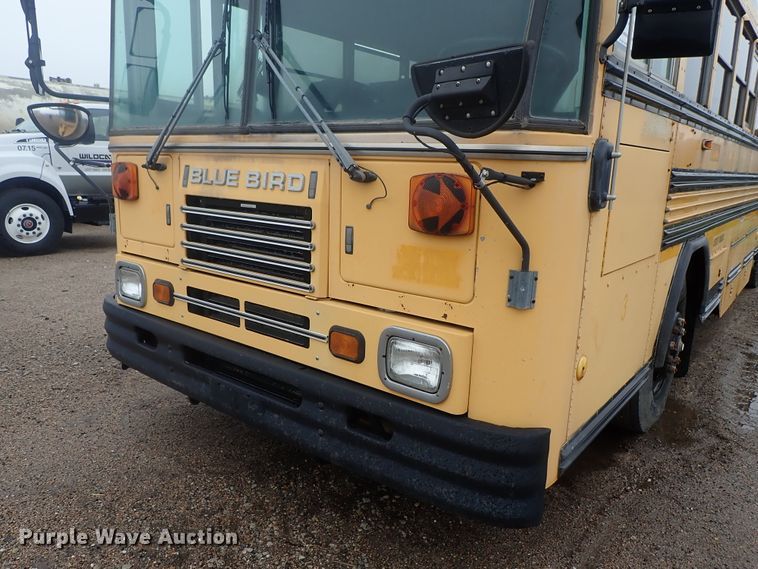 image for item DG3199 2000 Blue Bird TC2000 school bus