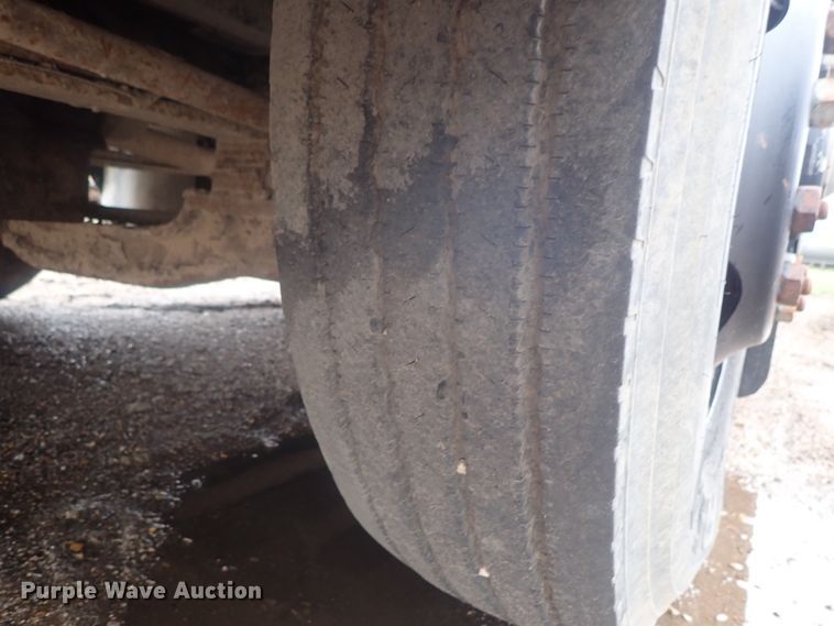 image for item DG3199 2000 Blue Bird TC2000 school bus