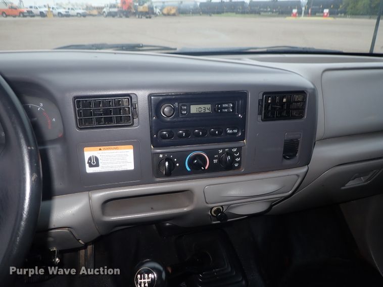 image for item DG3200 2000 Ford F350 Super Duty  flatbed pickup truck