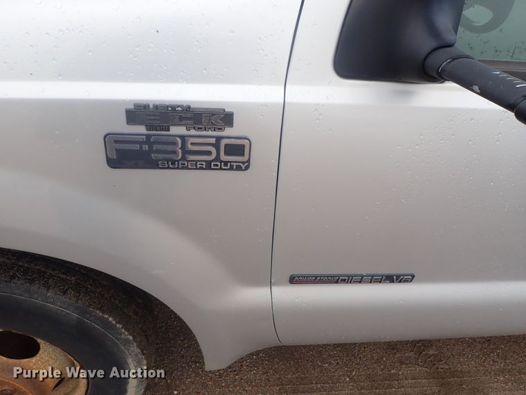 image for item DG3200 2000 Ford F350 Super Duty  flatbed pickup truck