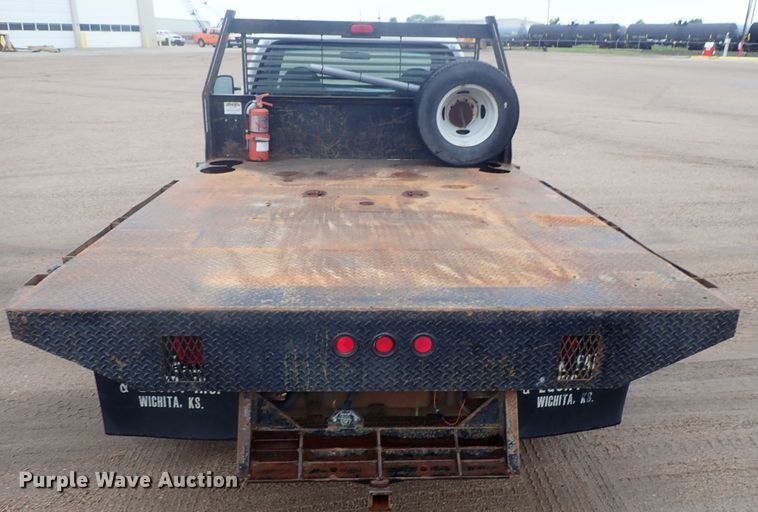 image for item DG3200 2000 Ford F350 Super Duty  flatbed pickup truck