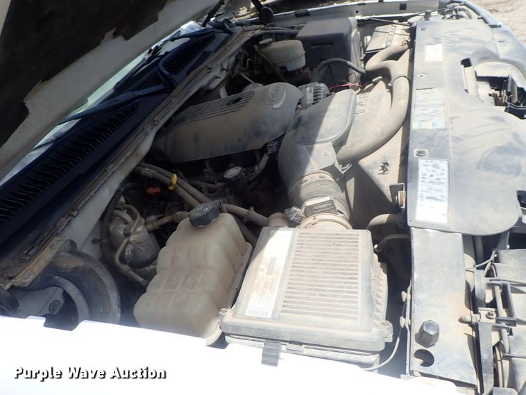 image for item DG3230 2003 Chevrolet Silverado 2500  pickup truck