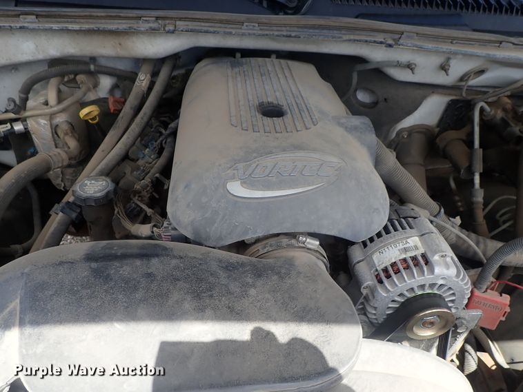 image for item DG3230 2003 Chevrolet Silverado 2500  pickup truck