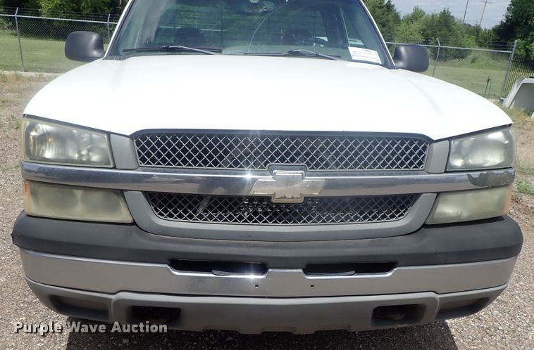 image for item DG3230 2003 Chevrolet Silverado 2500  pickup truck