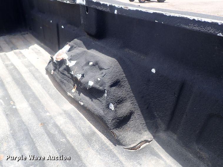 image for item DG3230 2003 Chevrolet Silverado 2500  pickup truck