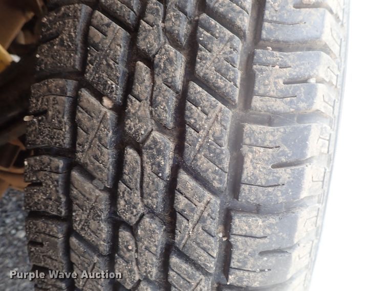 image for item DG3230 2003 Chevrolet Silverado 2500  pickup truck