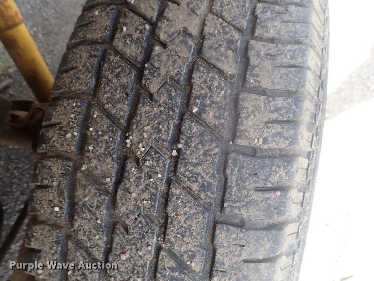 image for item DG3230 2003 Chevrolet Silverado 2500  pickup truck