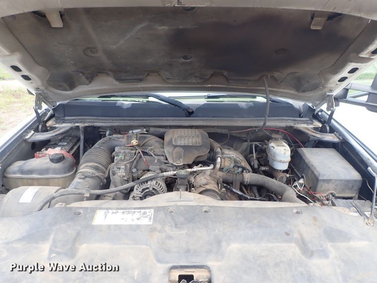 image for item DG3231 2009 Chevrolet Silverado 3500HD  Crew Cab flatbed pickup truck