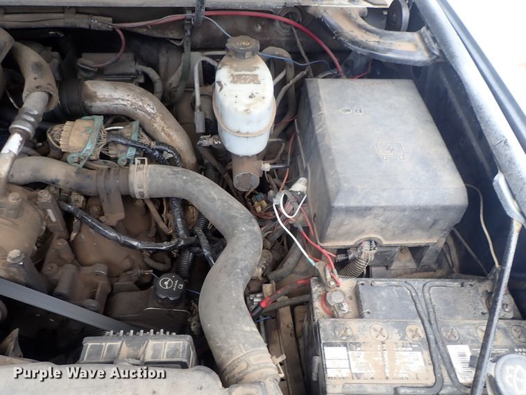 image for item DG3231 2009 Chevrolet Silverado 3500HD  Crew Cab flatbed pickup truck