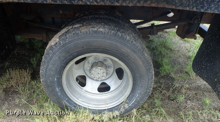 image for item DG3231 2009 Chevrolet Silverado 3500HD  Crew Cab flatbed pickup truck