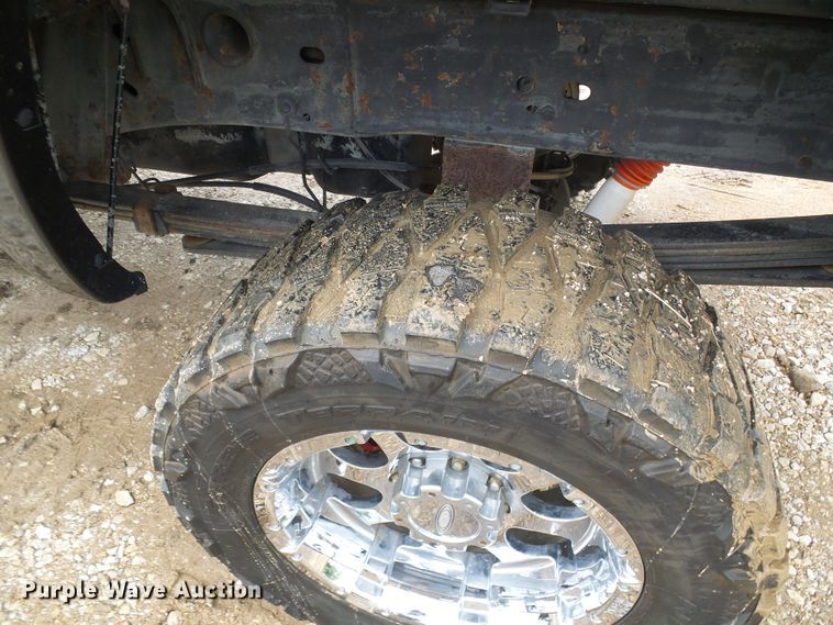 image for item DG5686 2004 Chevrolet Silverado 2500HD  Ext. Cab pickup truck